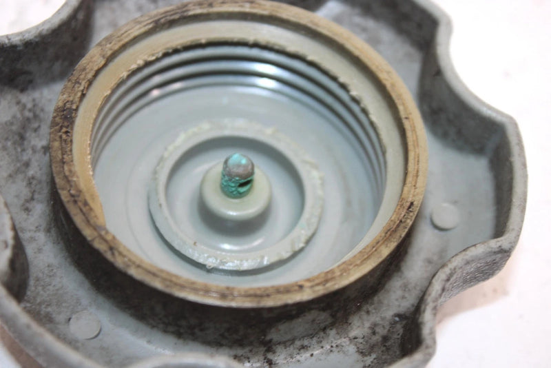 1994 Kawasaki 750 Ss Super Sport Oem Gas Fuel Cap 51049-3719 JK9