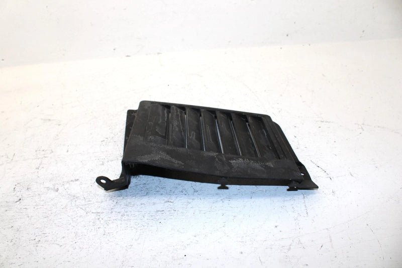 1990 Yamaha Phazer Ii LE Oem Side Louver Set 8X9-77131-00-00 SY14