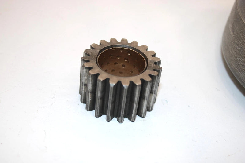 85 Suzuki Quadrunner 185 Lt185 2x4 Oem Clutch Housing 21221-24303 AS15