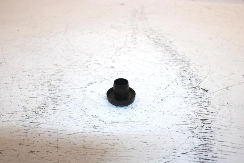 1996 Ski-doo Touring Sle 500 Oem Spindle Cap 572079100 SS12