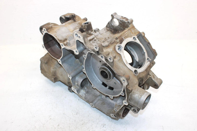 2004 Yamaha  Bruin 350 Oem Crankcase 5UH-15100-00-00 5UH-15100-09-00 AY24