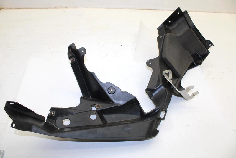 2006 Yamaha Apex Gt Oem Left Under Belly Pan 8FP-2196A-02-00 SY111
