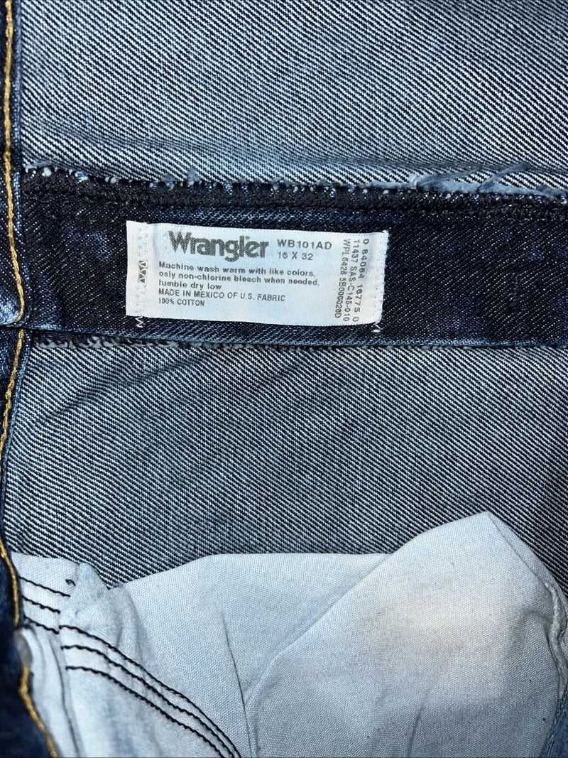 New Men’s Wrangler Blues Relaxed Fit Dress Easy Denim Jeans. 16x32 K-13