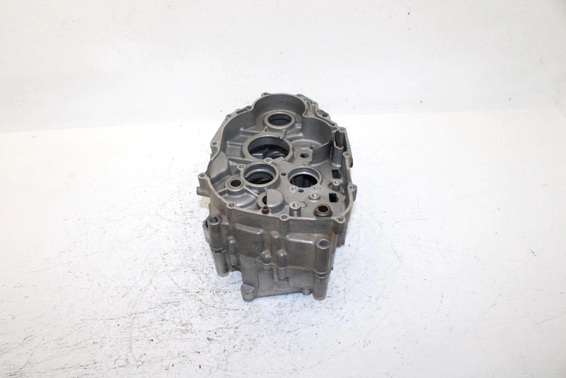 1992 Kawasaki Bayou 220 Oem Crankcase 14001-5323 AK35