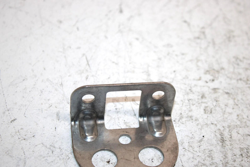 1987 Kawasaki 650 Sx Oem Strainer Bracket 11045-3735 JK7