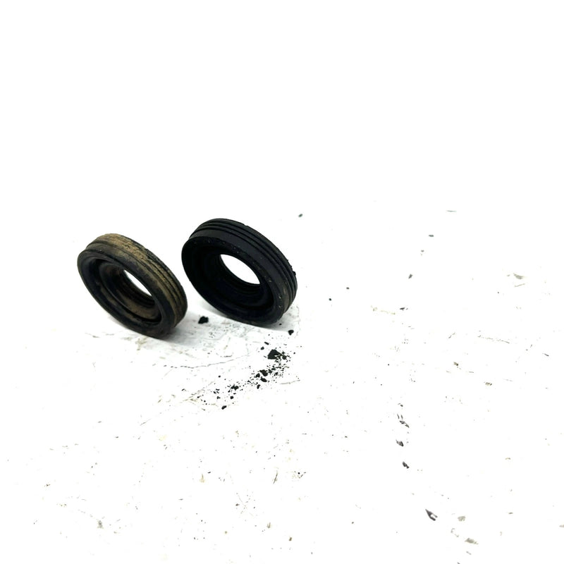 00-06 Honda Rancher 350 4x4 OEM Motor Mount Seal Pair 50203-HM7-003 AH47