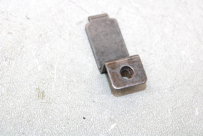 2003 Suzuki Lt-f400f Oem Oil Cooler Line Holder 16490-38F00 AS23