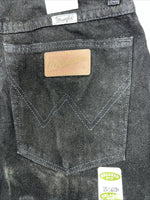 New Men’s Black Cowboy Cut Wrangler Relaxed Fit Denim Jeans. 15/16x34 I-9