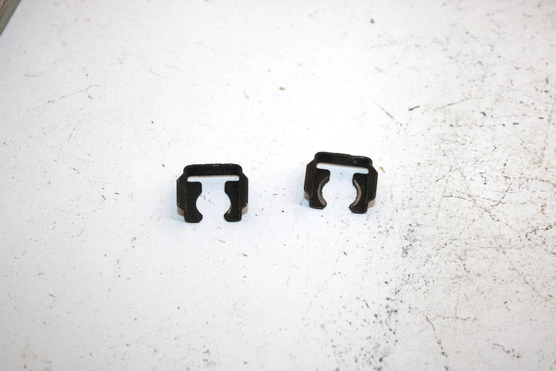 04 Ski-doo Mxz 600 Ho Sdi Oem Fuel Injector Clip Pair 420851800 Q2193