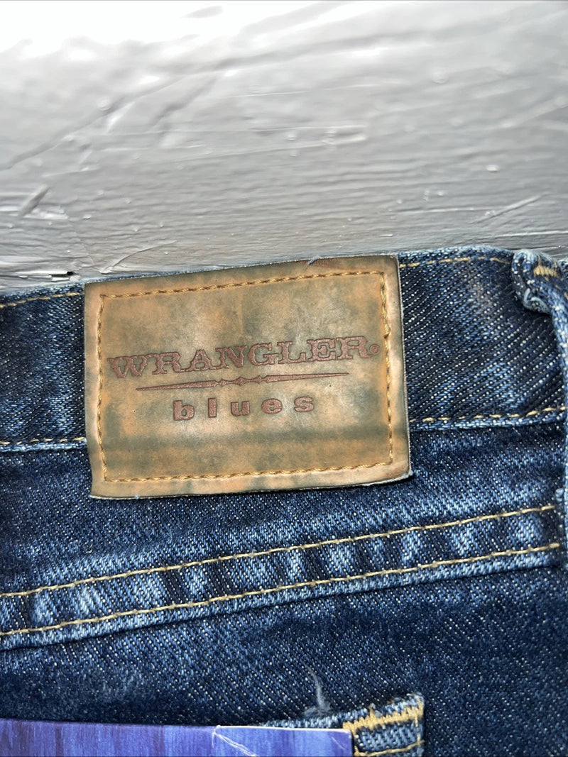 New Men’s Wrangler Blues Dress Easy Relaxed Fit Denim Jeans. 20x32 J-3