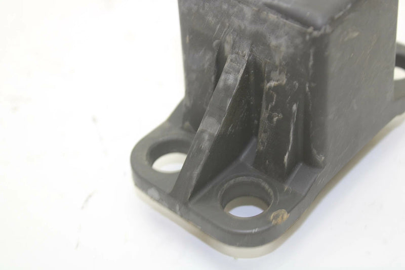 96 Yamaha Wave Raider 760 OEM Engine Mount Stopper 62T-44532-10-00 JY1 