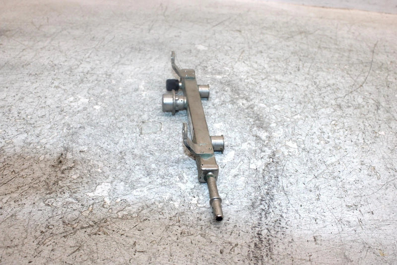 2019 Polaris Ranger 900 Xp Oem Fuel Rail 1204454 2522177 XP6.1