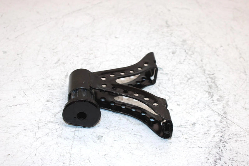 2000 Yamaha  Kodiak 400 Oem Upper Engine Mount 5GH-21315-00-00 AY26
