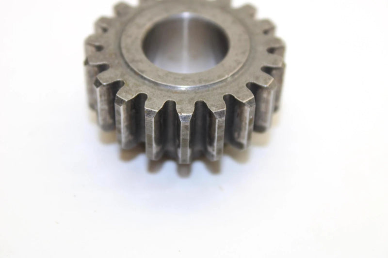 1985 Yamaha  Tri Moto 225 Oem 19T 2nd Pinion Gear 15A-17121-00-00 Q3003