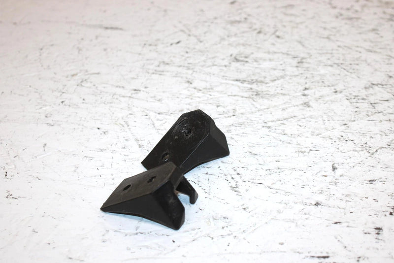 1995 Arctic Cat Zr 580 Oem Latch Cup Pair 0115-307 SA44