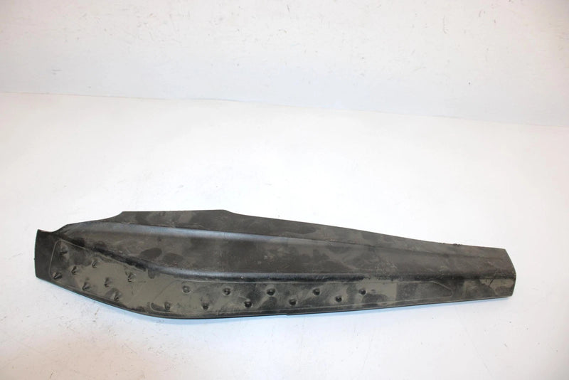 02 Yamaha Mountain Max 700 Oem Right Rear Bumper Cover 8ED-77543-11-00 SY102