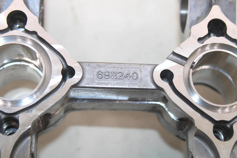 2013 Ski-doo Mxz 600 Oem Camshaft Housing 420911035 SS64