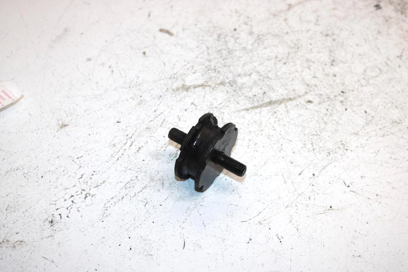 83 Yamaha Excel Iii Ec340g Oem Rear Engine Mount Dampner 8F3-21486-00-00 SY7