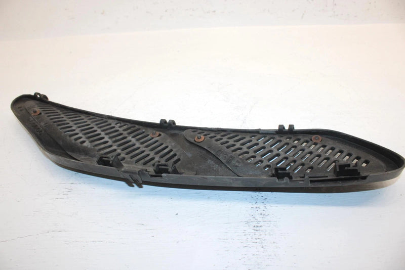 2002 Ski-doo Mxz 500 Oem Right Middle Hood Vent Grille 517302028 SS16