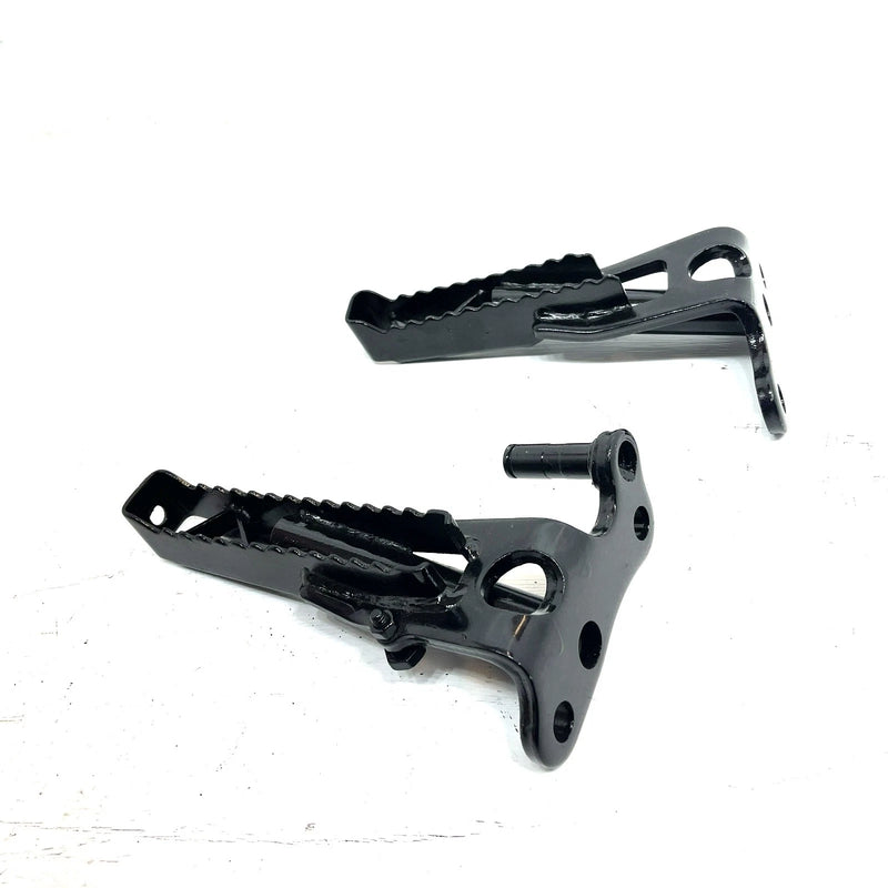 85-89 Yamaha Moto 4 OEM Foot Peg Set 29U-27411-11-00 AY66
