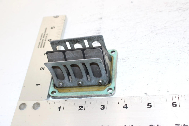 1989 Yamaha Phazer Oem Reed Valve Assembly 3R5-13610-00-00 SY13