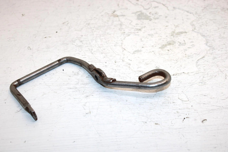 1986 Honda Trx 125 Oem Rear Fender Latch Lever 50221-VM6-000 AH41