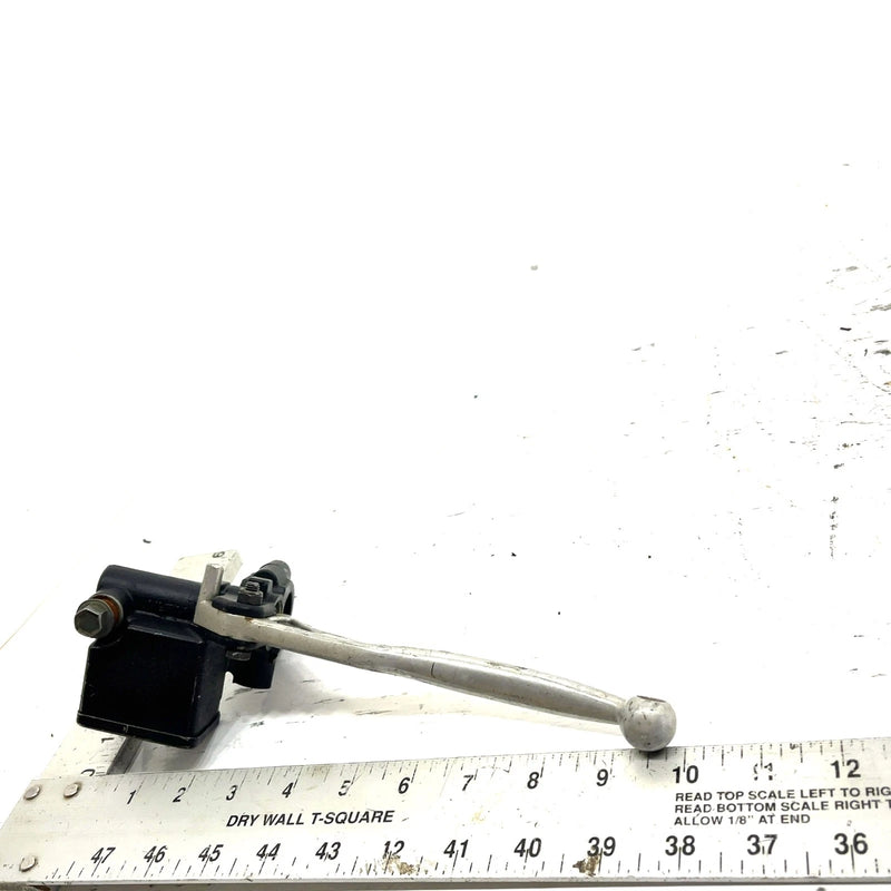 02 Yamaha Big Bear 400 OEM Front Brake Master Cylinder 5GH-2583T-00-00 AY52