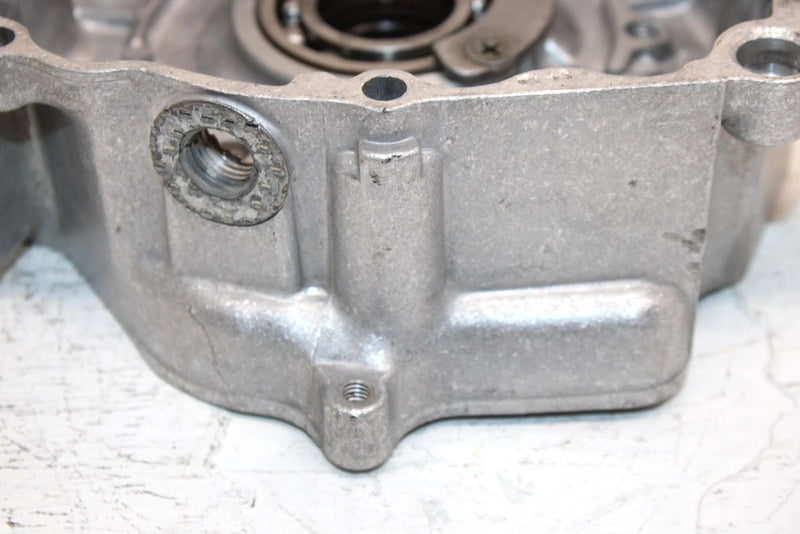 1999 Yamaha  Bear Tracker 2wd Oem Stator Side Cover 4BD-15787-10-00 AY50
