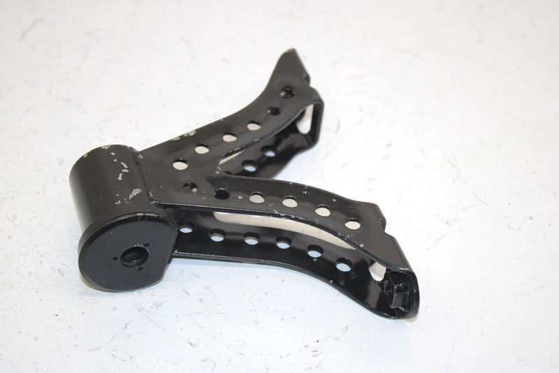 01 Yamaha  Kodiak  2wd Oem Front Upper Engine Mount 5GH-21315-00-00 AY29
