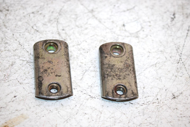 02 Ski-doo Grand Touring 500 Oem Hinge Slide Plate Pair 517302176 SS24