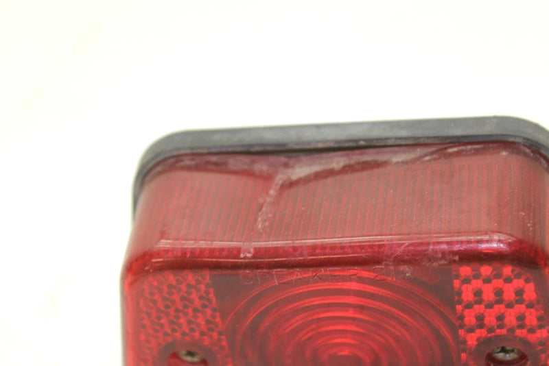 03 Polaris Magnum 330 4x4 OEM Taillight 2410320 Q4004