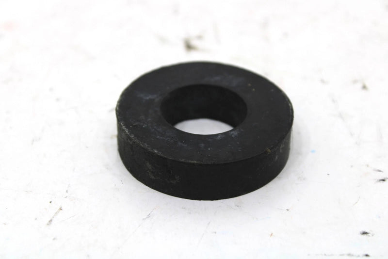 1987 Yamaha Srv Oem Engine Mount Damper 8V9-21485-00-00 SY131