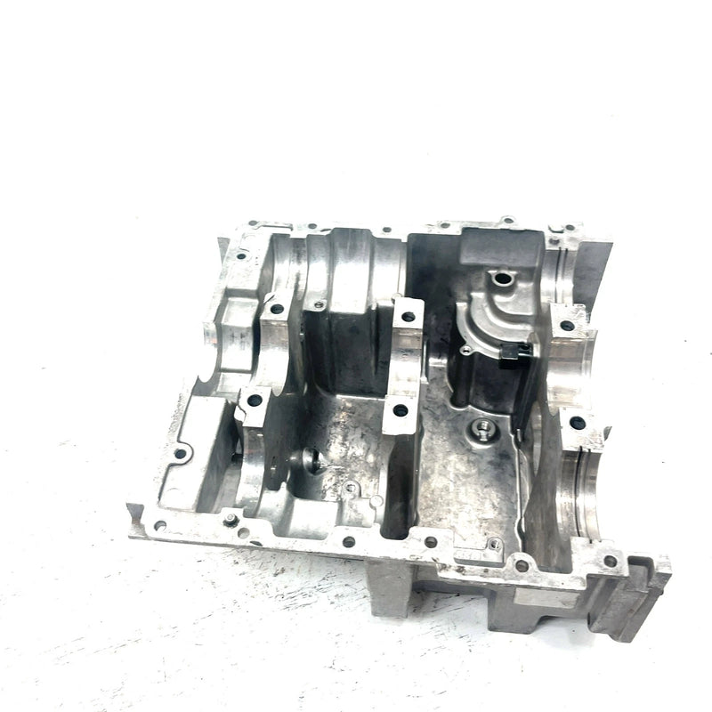 null Polaris Sportsman SP 850 OEM Lower Crankcase Half 2204957 AP239