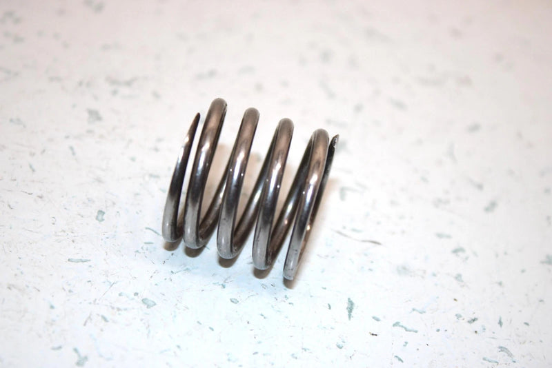 86 Kawasaki Bayou 185 Oem Spring 92081-1650 AK4