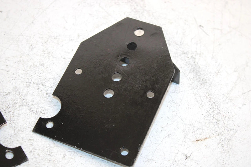 92 Polaris 500 Oem Rear Suspension Mounting Bracket Set 1011750-067 SP52