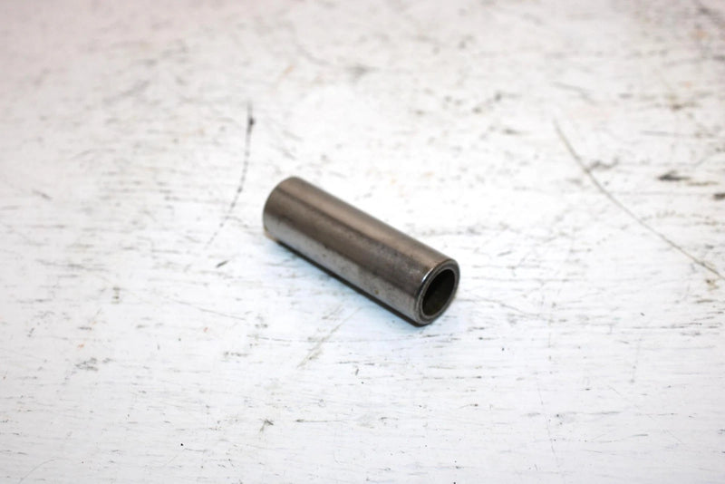 1989 Yamaha Inviter Oem Wrist Pin 818-11633-00-00 SY17