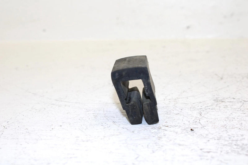 2006 Polaris 600 Fusion Oem Rear Bump Stop Pair 5521498 SP31