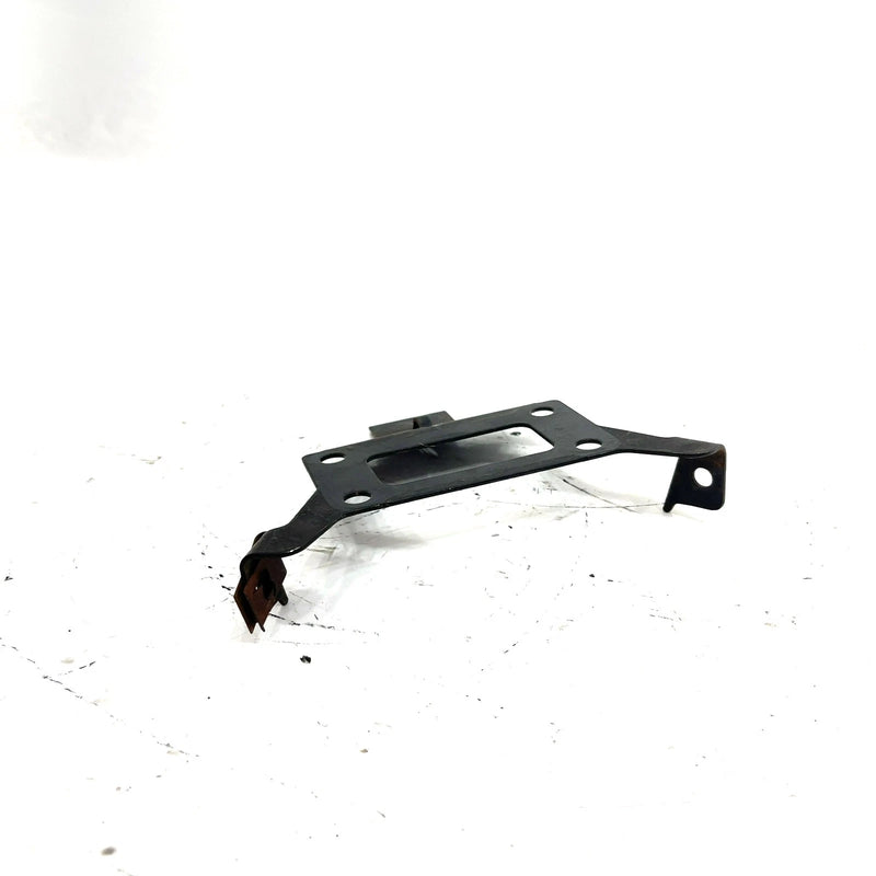 03 Bombardier Traxter 500 4x4 Auto OEM Handlebar Cover Bracket 709400077 AB15