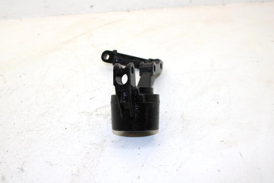 2004 Bombardier Out Lander Oem Front Left Steering Knuckle 709400132 AB12
