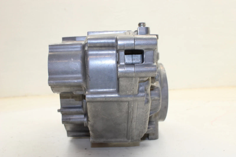 01 Polaris Sportsman 400 OEM Crankcase 3085633 AP107