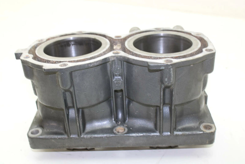 96 Yamaha Wave Runner III OEM Piston Block Cylinder 61L-11311-01-94 JY0 