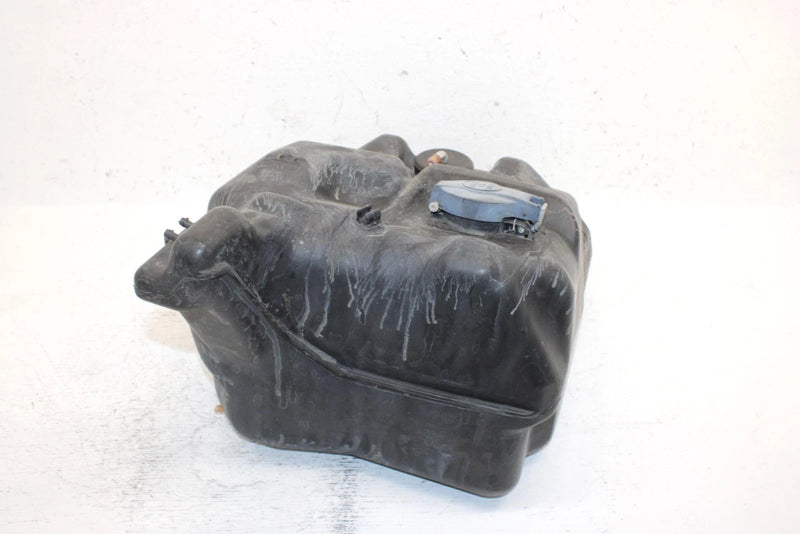 1997 Yamaha Venture Tr Oem Fuel Gas Tank W/Suction Pipe  8V0-24111-03-00 SY15