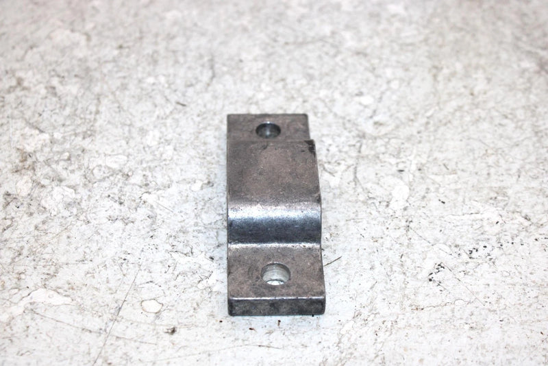 2007 Honda Fortrax 680 Oem Sway Bar Bushing Cap 52308-HN8-000 AH46