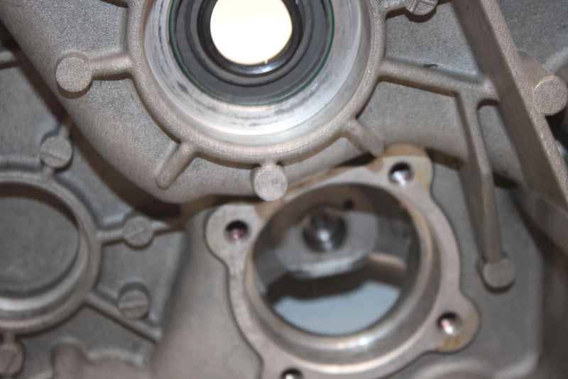 2000 Polaris Xplorer 400 Oem Transmission Case 3234036 3233895 AP99