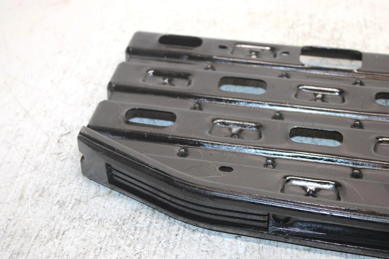 1991 Polaris Trail Boss 350l Oem Left Footrest 1040189 1040274-117 AP79
