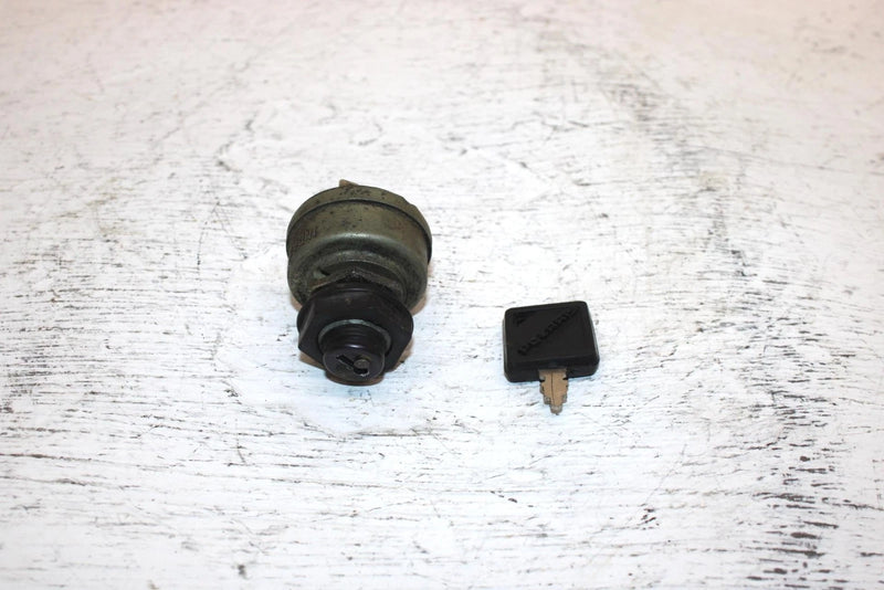 1999 Polaris 500 Xc Oem Ignition Key Switch 2205055 SP28