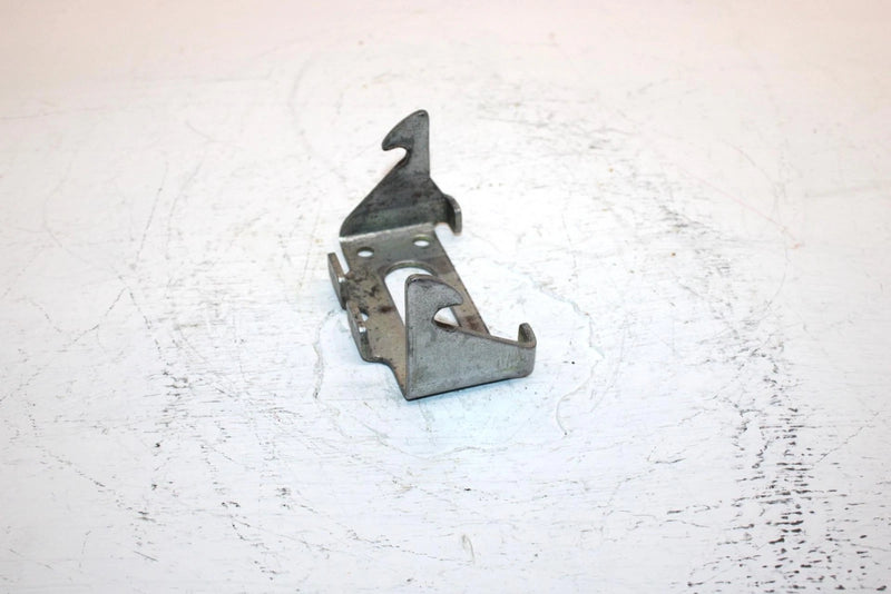 1985 Honda Atc 110a All Terrain Oem Rear Fender Catch 80101-943-000 AH58