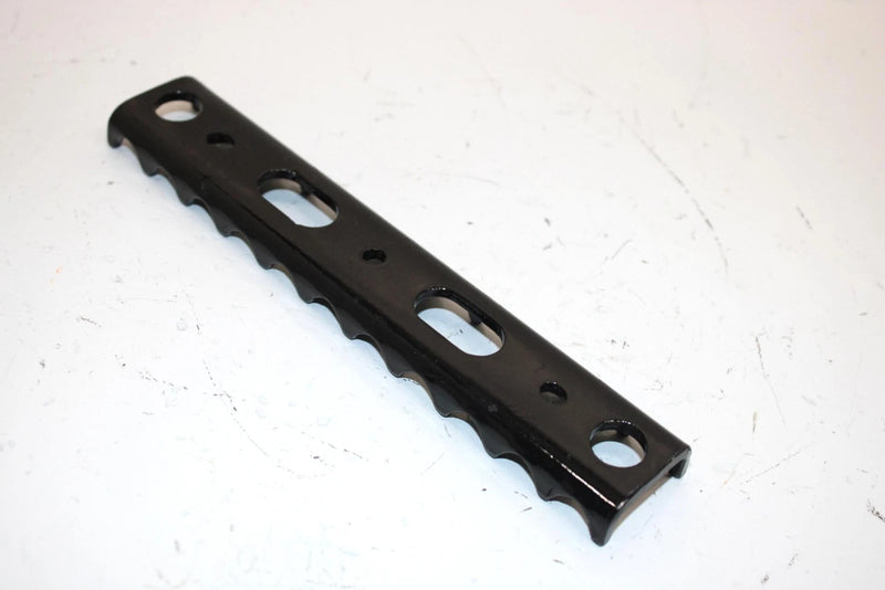 99 Polaris Scrambler 500 Oem Footrest Cleat 5242525-067 Q3307