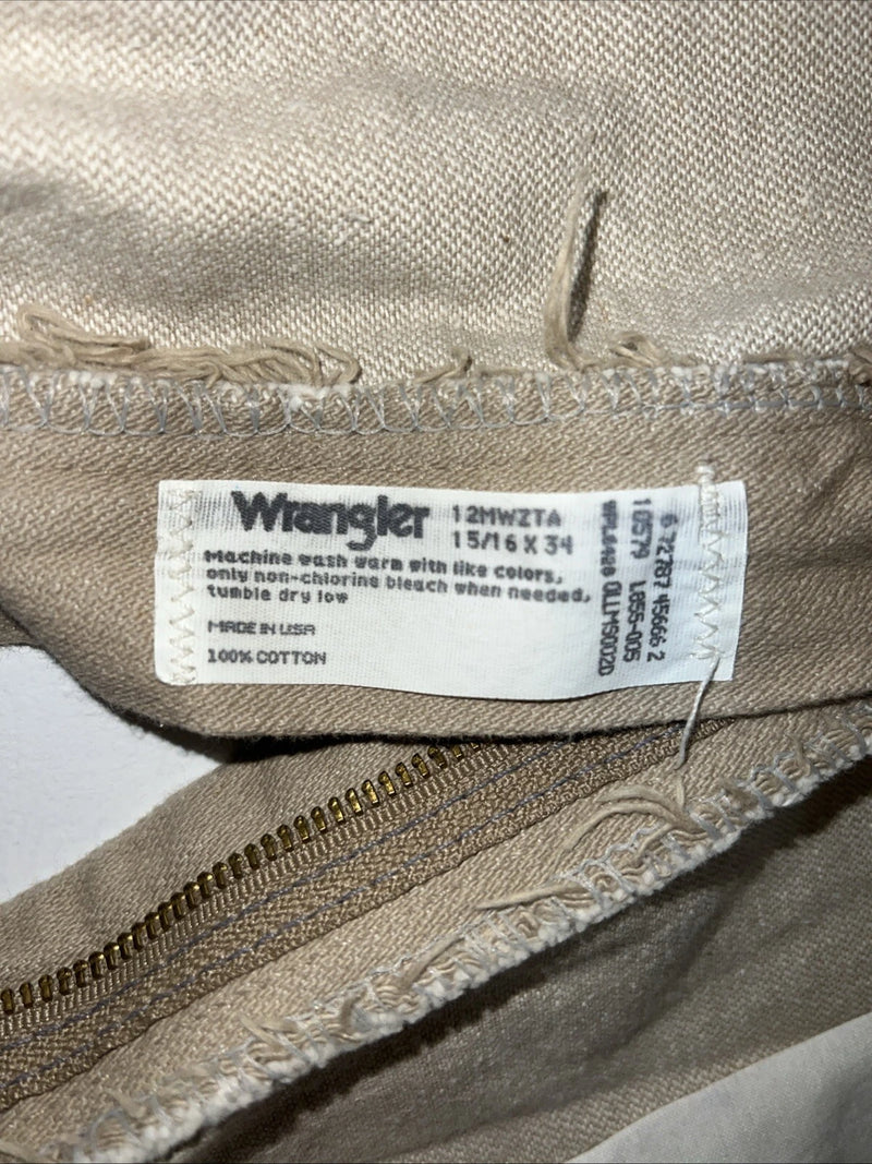 New Men’s Tan Cowboy Cut Classic Fit Wrangler Jeans. 15/16x34 G-14