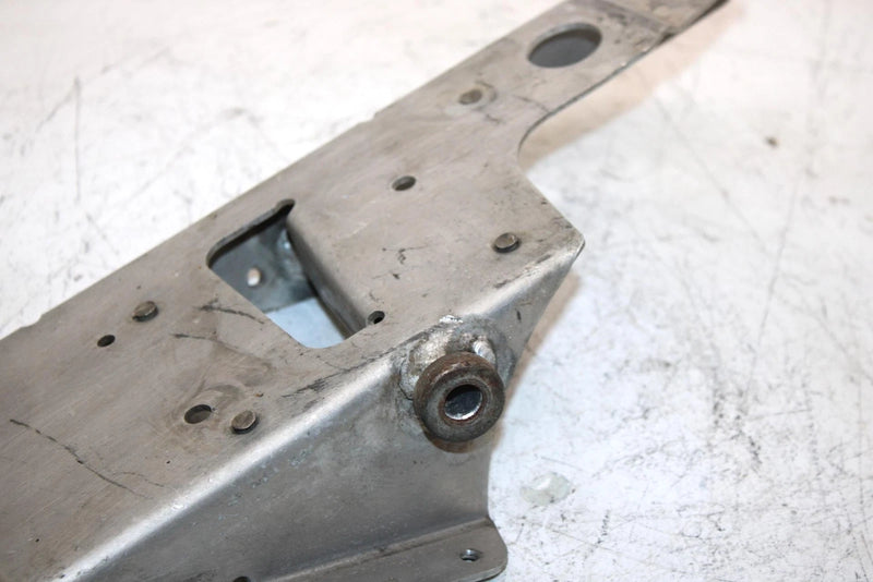 07 Polaris Supersport Edge Oem Left Trailing Arm Mount 2202059 Q5155
